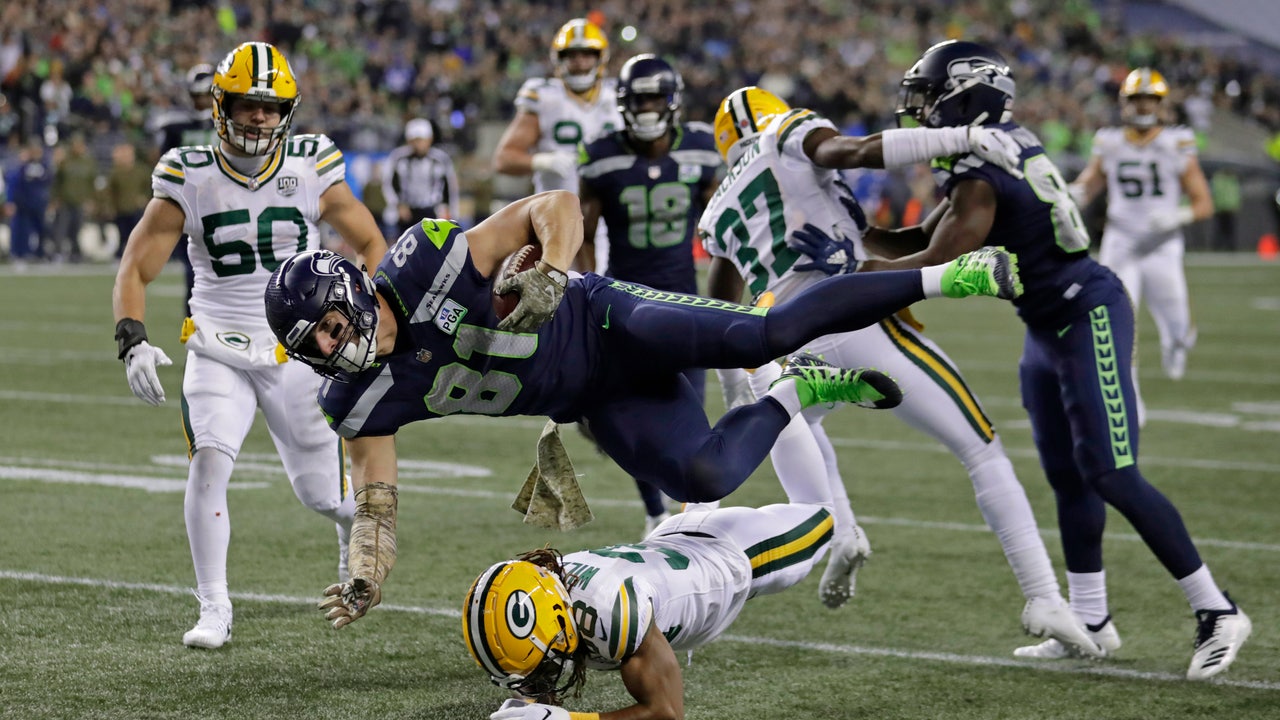 Wilson caps Seattle’s rally past Green Bay for 27-24 win